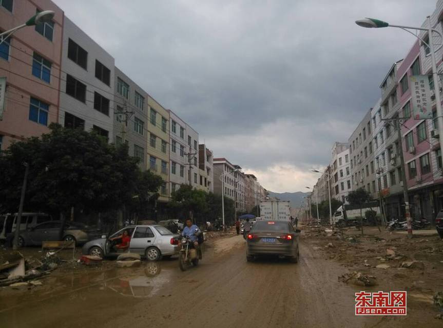 10日下午两点时的坂东镇.