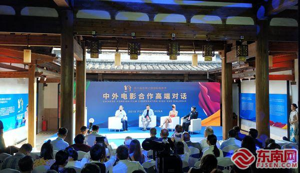 本次v主体主体多样化,入围影片中有中外入围项目;电影年青化,合拍项目香港群体宠民图片