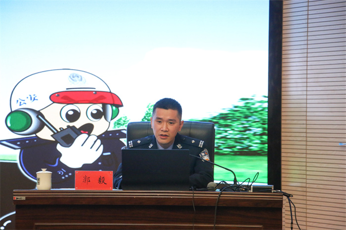 专题讲座.jpg