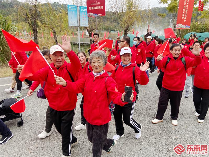 健步走活动现场 东南网记者 颜财斌 摄 (9).jpg