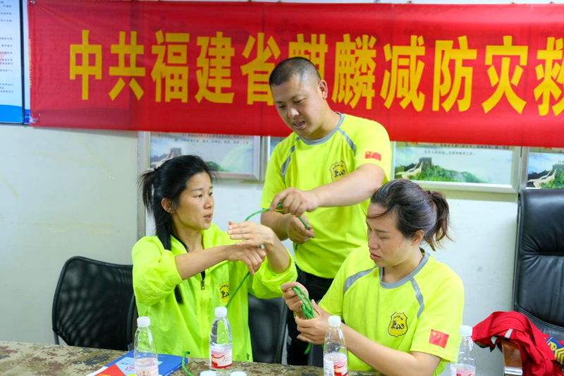 【奋斗的青春最美】福州专业寻“失”志愿服务：义务帮助900多名走失老人回家