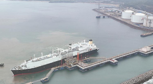 漳州LNG積卸初の液化天然ガス輸送船