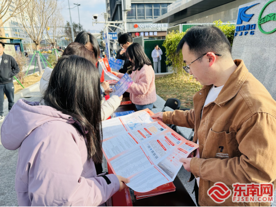 省市县三级交通运输系统联合开展“五福春运 文明交通”春运志愿服务活动291.png