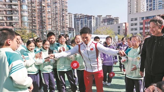 第10個(gè)全國(guó)近視防控宣傳教育月啟動(dòng)