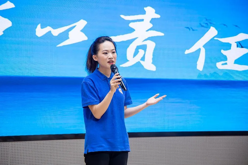 厦门大学宁夏研究生支教团队员梁怡婷.png