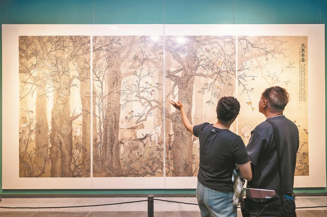吴东奋水墨工笔花鸟画展开展