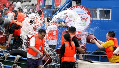 闽台再续对渡情缘 百舸互泼“吉祥水”