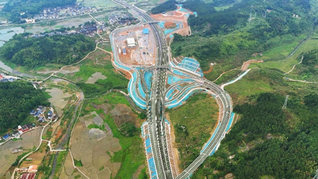 宁古高速六都至大甲段正式通车