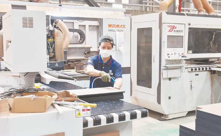 “福建造”小件家具远销欧美市场