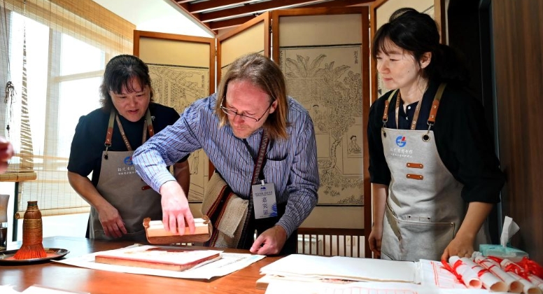 福建：中外图书馆员共话文化传承与图书馆可持续发展