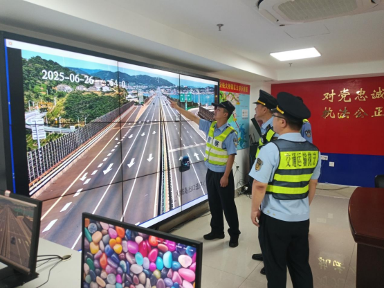 “暑运”来袭，福州高速执法为暑期出行保驾护航352.png