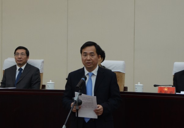 省商务厅厅长黄新銮作供职发言