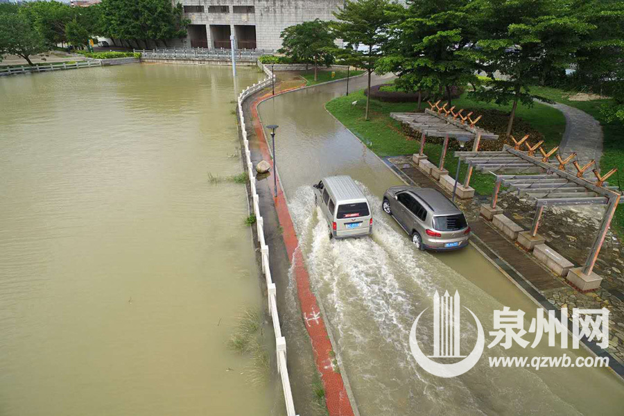 泉州市区金山公园被江水淹没