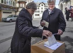 （外代一线）（5）瑞士人投票反对税制改革计划