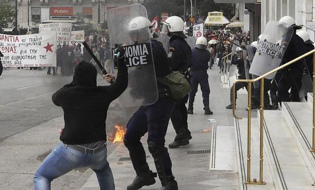 （外代一线）（3）希腊民众罢工抗议紧缩政策