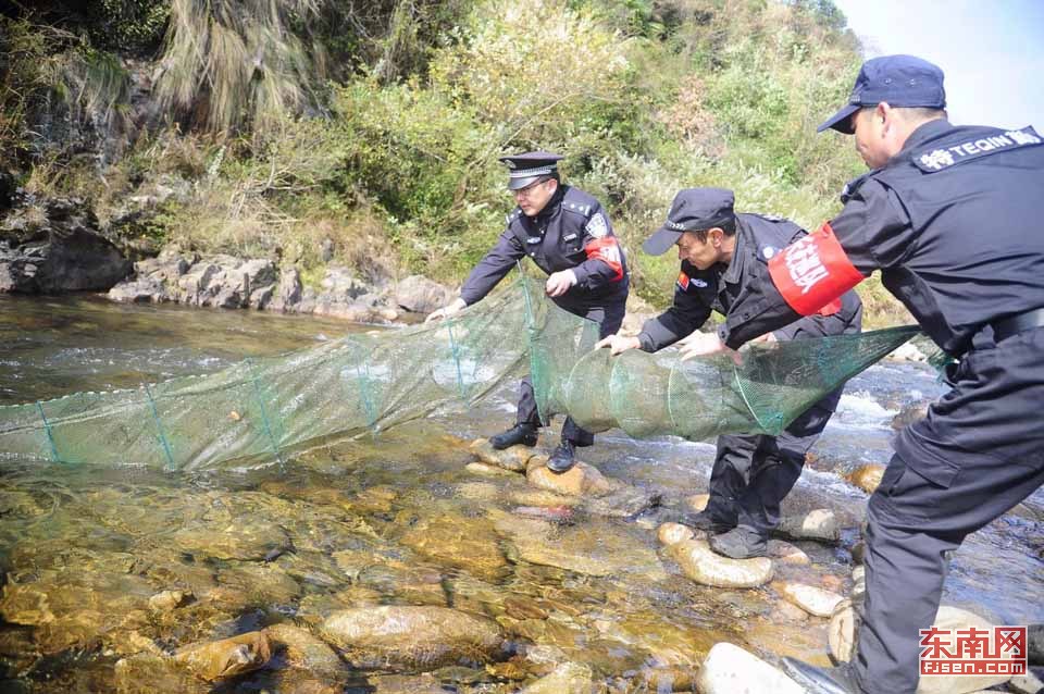 光泽县司前乡:追着问题治河道