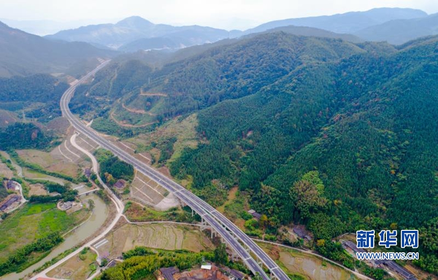 厦沙高速三明沙县至泉州德化路段今日通车