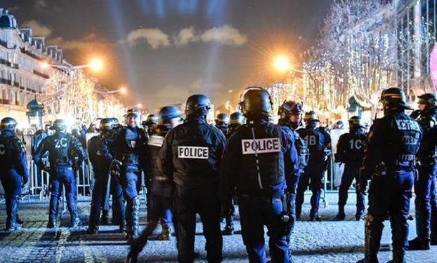 （国际）（3）法国政府新年前夕加强安保措施