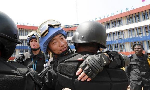 （XHDW）（2）中国驻利比里亚维和警察防暴队圆满结束武装巡逻勤务