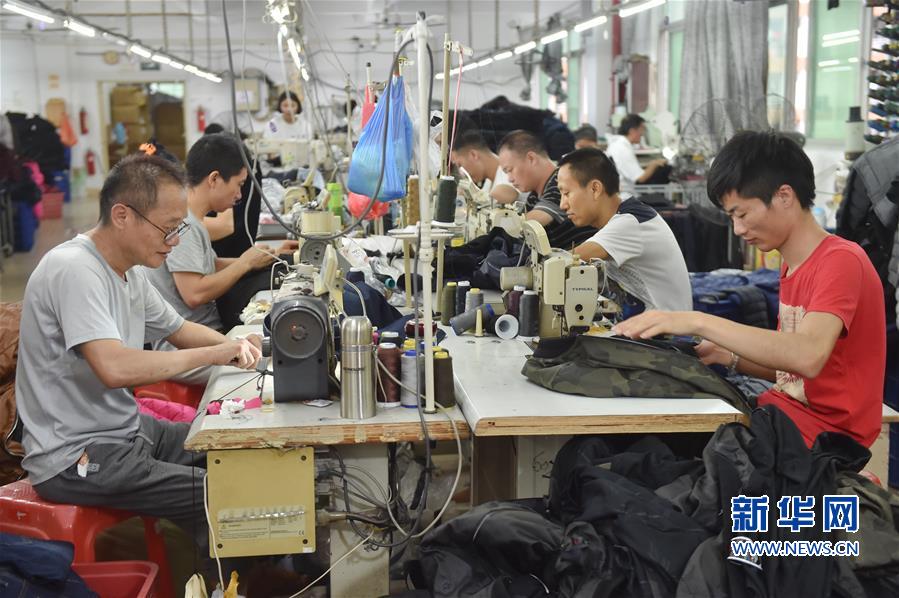 （经济）（2）福建石狮：传统纺织服装产业保持增长势头
