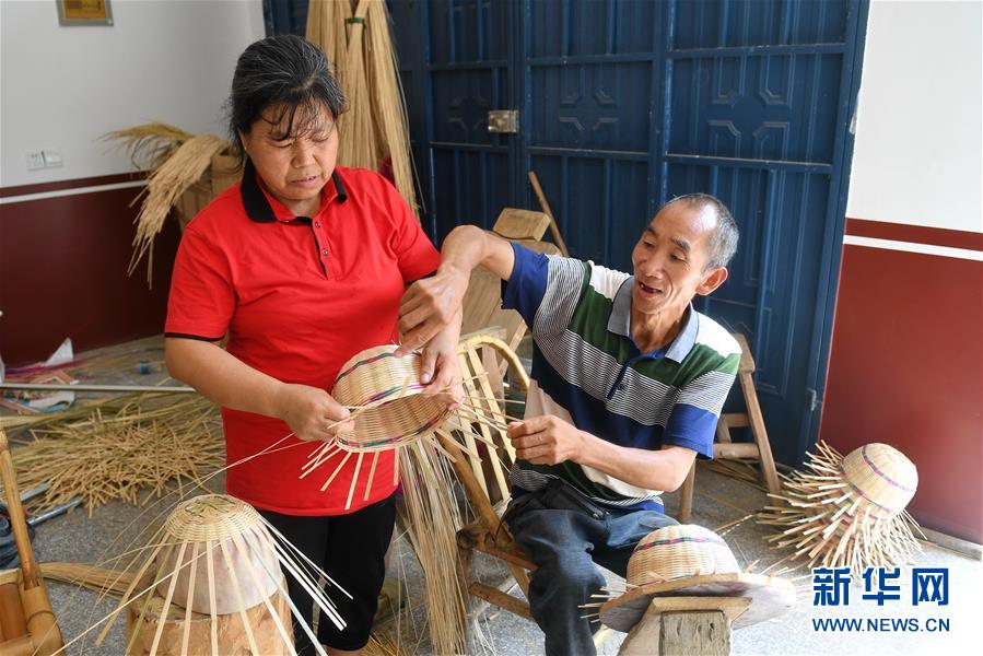 （社会）（2）福建建瓯：在家里劳动也可实现脱贫致富