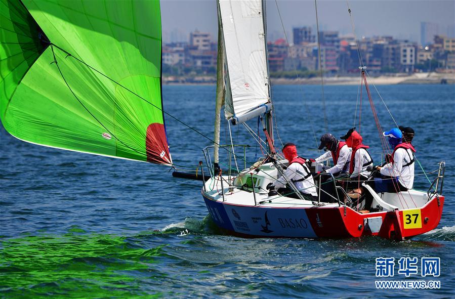 （体育）（7）第十四届中国俱乐部杯帆船挑战赛厦门开赛