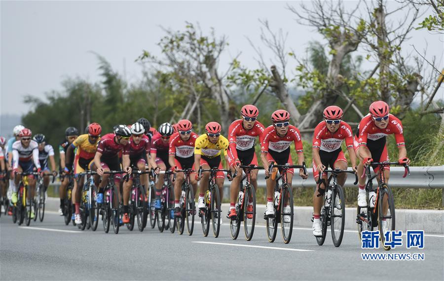 （体育）（1）自行车——环福州·永泰国际公路自行车赛赛况