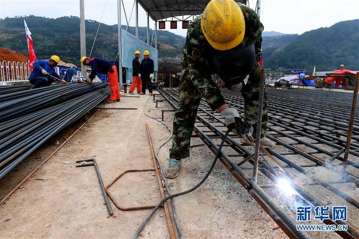 （经济）（2）福建重点工程——闽江水口水电站坝下工程加紧建设