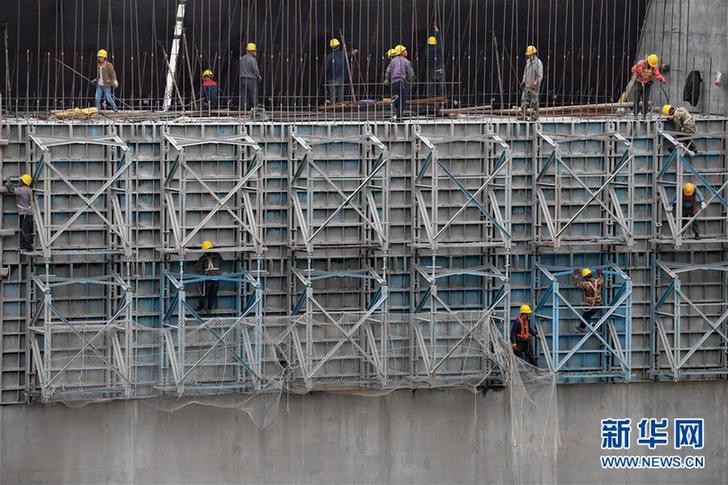 （经济）（4）福建重点工程——闽江水口水电站坝下工程加紧建设