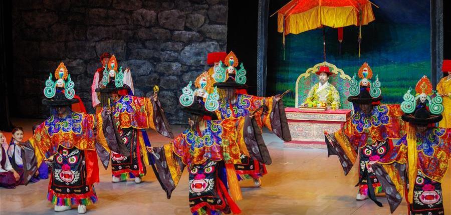 （新华视界）（9）藏戏面具晚会在拉萨公演