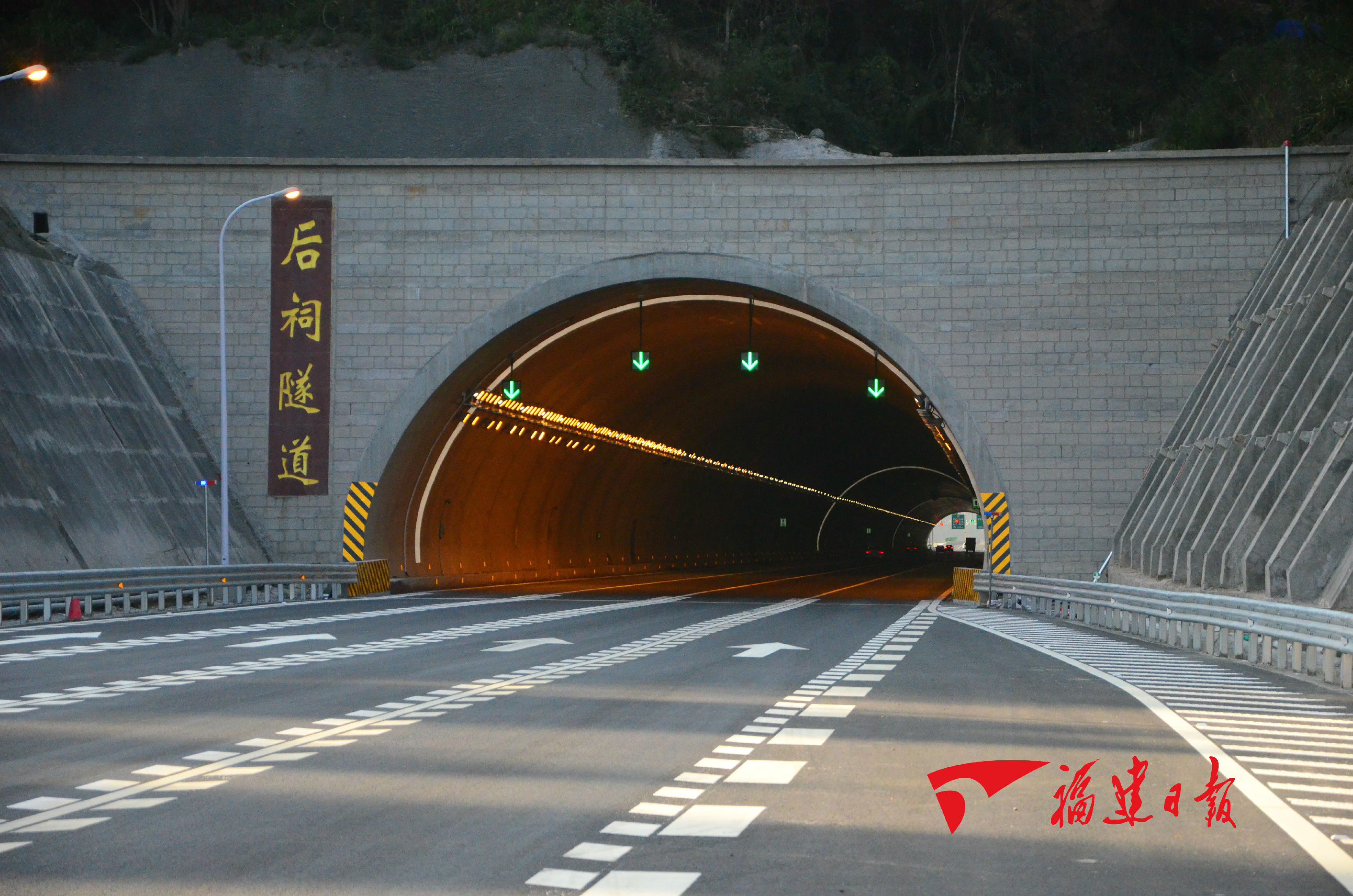 [高速公路隧道]高速公路隧道景观照明效果改进 - 土木在线
