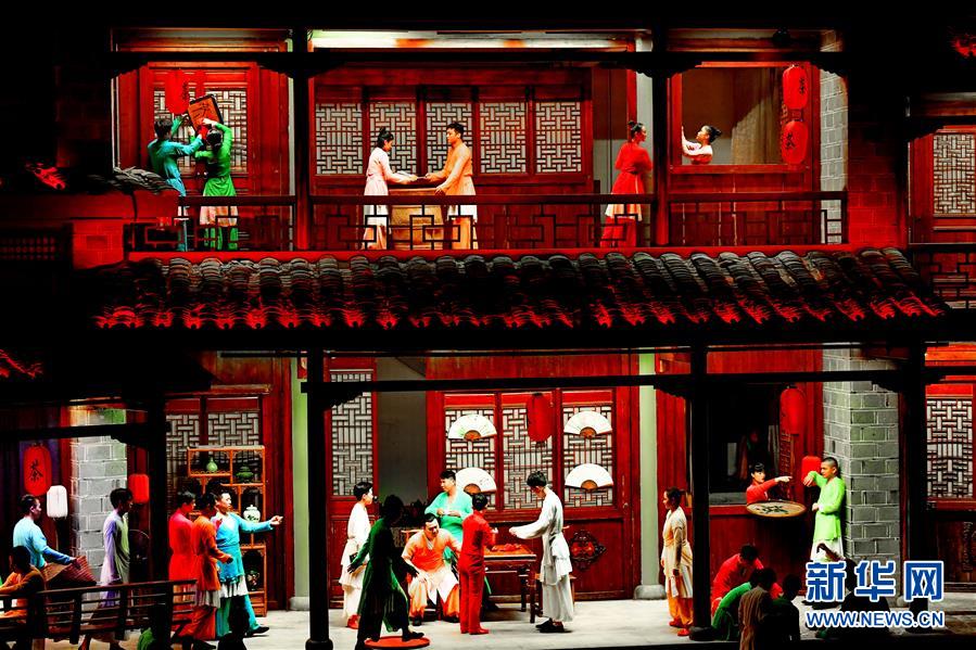 （文化）（1）武夷山：《印象大红袍》引来八方客