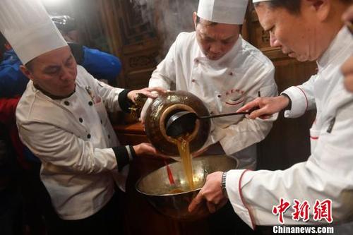 通讯:一桌闽菜“千岁宴”一道尝不尽的乡愁