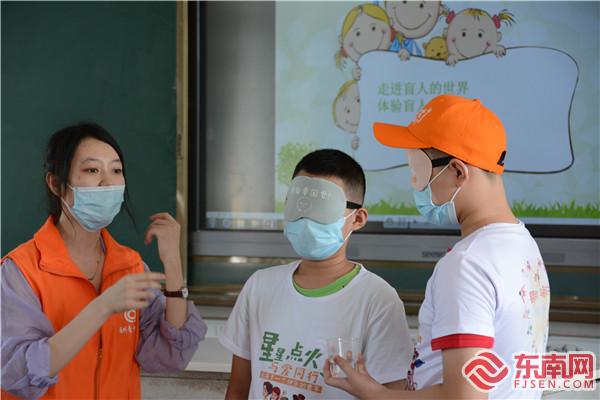 社工开展活动现场 东南网记者张立庆摄.JPG