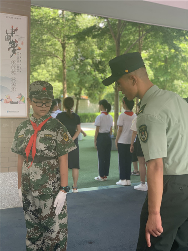 福州市铜盘中心小学六年级开启“军训周”学校供图.jpg