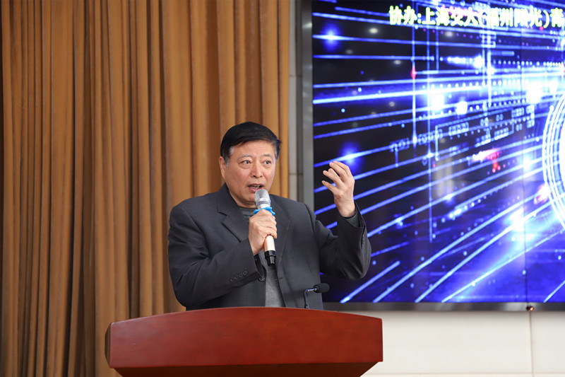 马尾区教育工委委员、教师进修学校校长罗辉做点评 东南网记者张立庆摄.jpg