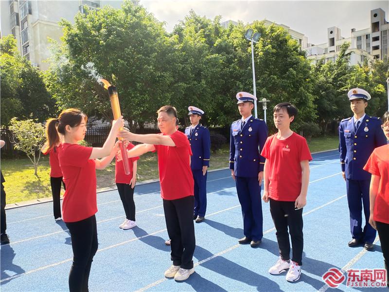 火炬传递活动 东南网记者张立庆摄.jpg