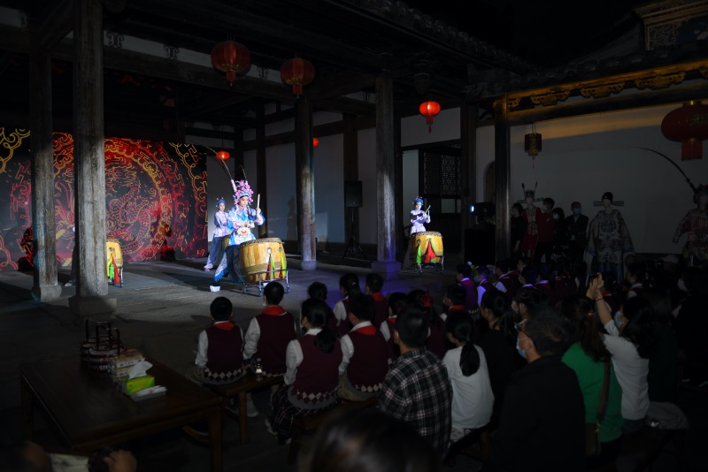 “闽风福韵”非遗闽剧沉浸式体验研学在福州举办(主办方供图)2.jpg