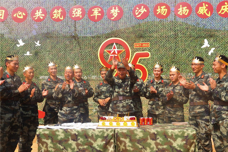 活动现场气氛热烈。江殊稳摄.jpg