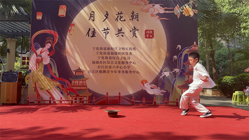 青少年表演.jpg