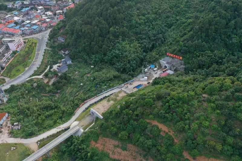 鸟瞰隧道。工程方 供图.jpg