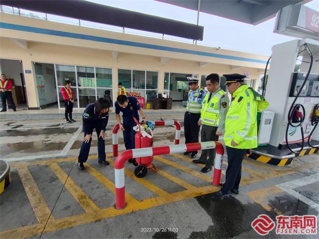 downloadjpg (11).jpg