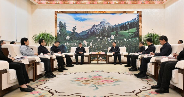 福建党政代表团赴西藏昌都市考察