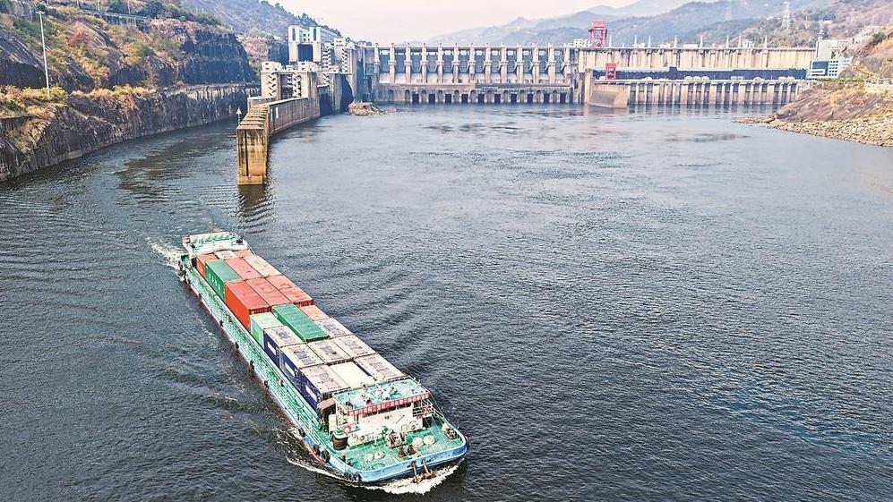 闽江干流实现千吨级船舶通航