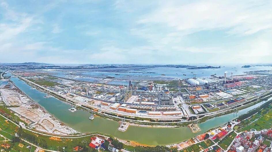 �������߰����С����㹲ѧ?ح��һ����԰������ɫ���