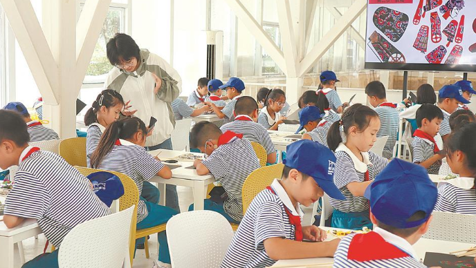 ����Ұ��У��������ɽ�����