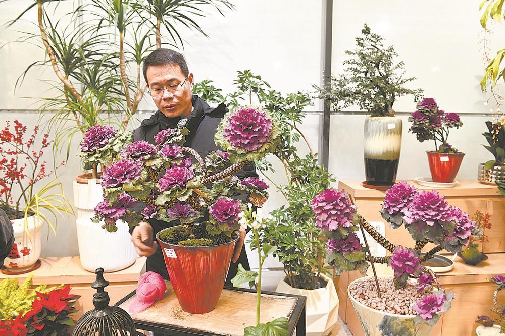 ����������