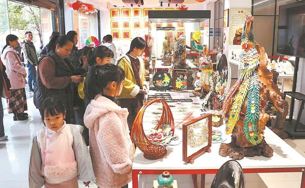 ���ɵ���Ź����οͶ�