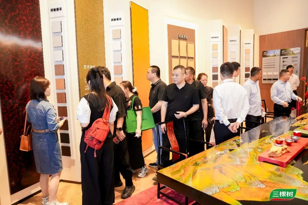 好漆好板好空间|三棵树小森板引爆广州定制家居展(图6)