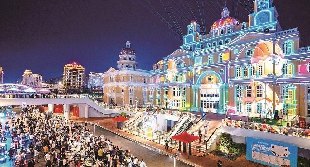 福州中洲岛上演“有福之州 数字领航”AI光影秀